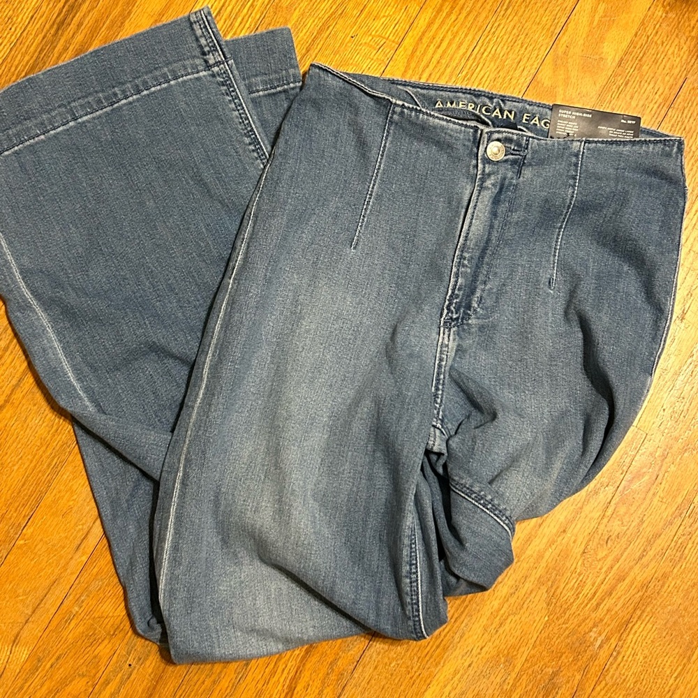 American Eagle Super High Rise Stretch Baggy Wide Leg Denim Jeans Size 00/24 NWT